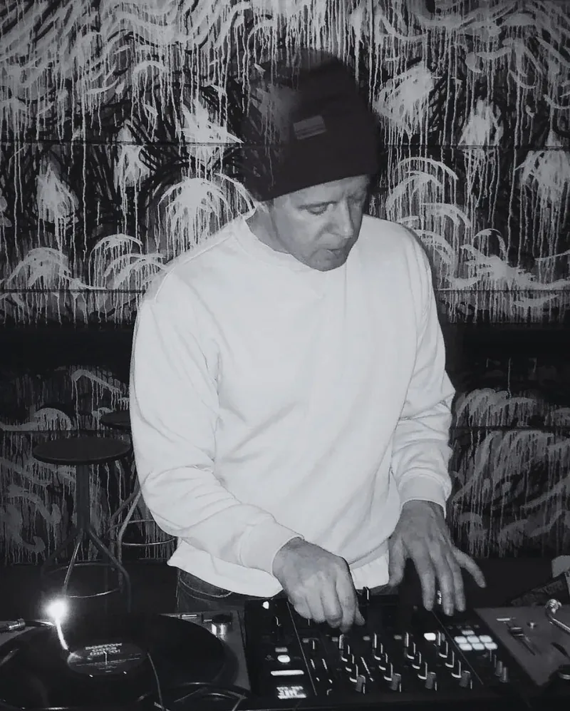DJ Swella