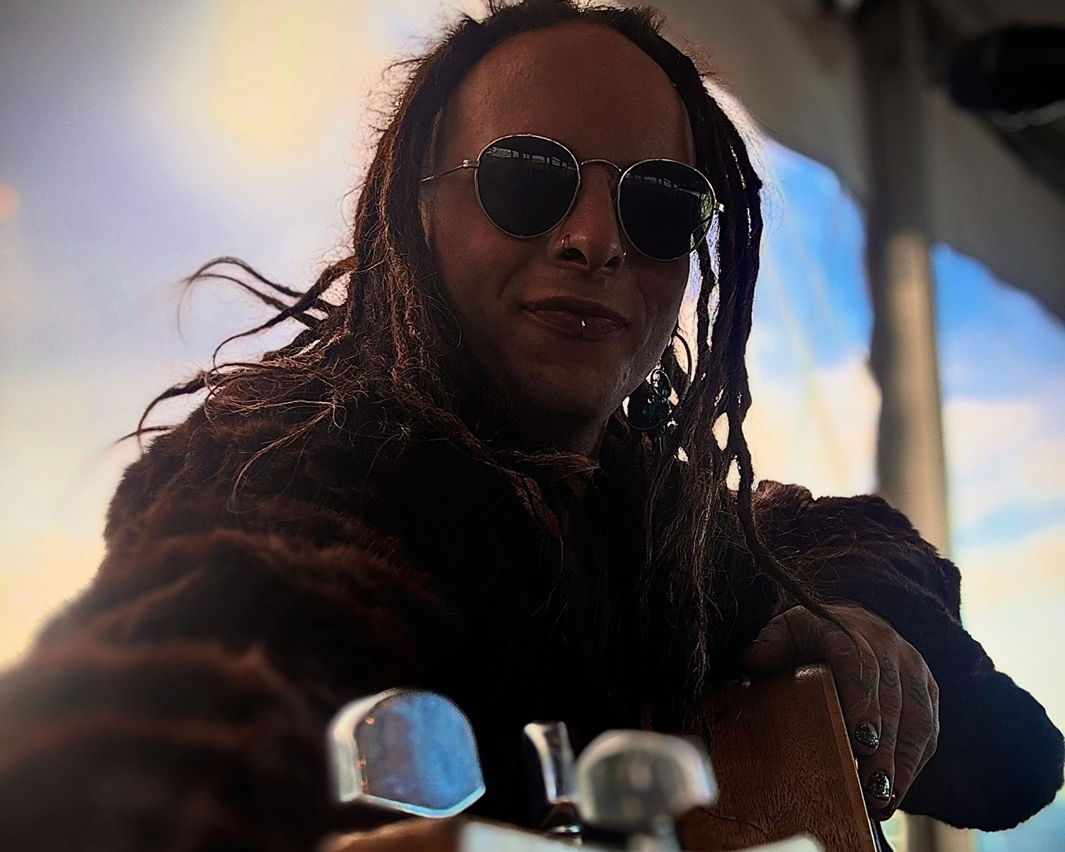 Manuka Sykes – Live